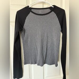 Brandy Melville Long Sleeve Top